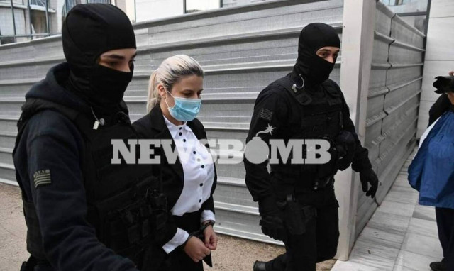 Δίκη για βιτριόλι: Σήμερα η πρόταση του εισαγγελέα για την Έφη Κακαράντζουλα (vid)