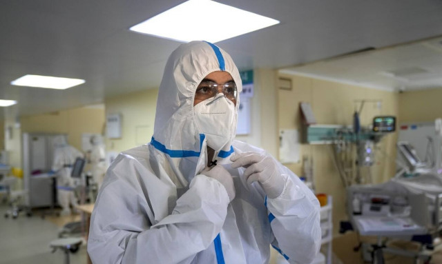 Έρευνα για κορονοϊό: Χωρίς εμβόλιο οι άνθρωποι θα μολύνονται ξανά από Covid κάθε 16 μήνες