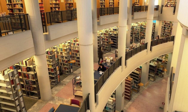 Ελληνική πατέντα: Επεκτείνουν τη βιβλιοθήκη ΧΩΡΙΣ να αγοράσουν νέα βιβλία