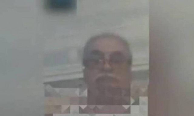 Άνω - κάτω το ψευδοκράτος: Νέο ροζ βίντεο πολιτικού να αυτοϊκανοποιείται on camera