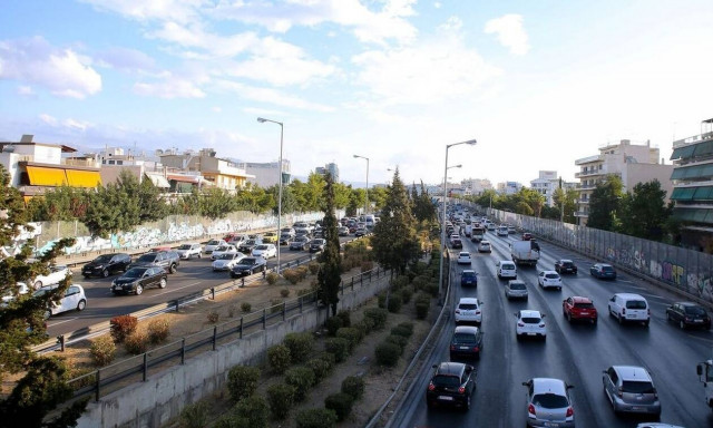 Κίνηση ΤΩΡΑ: Χάος στον Κηφισό, τροχαίο στην είσοδο της Αττικής Οδού