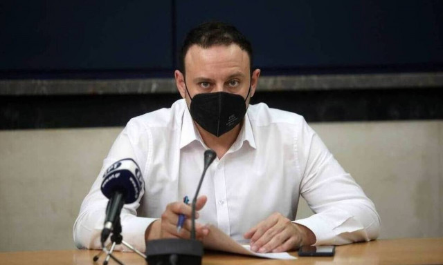 Μαγιορκίνης: Μέτρια αύξηση των εισαγωγών στα νοσοκομεία σε περιοχές με χαμηλή εμβολιαστική κάλυψη