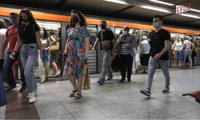 Το αδιαχώρητο στα MMM: Αντιδρούν οι πολίτες στην αύξηση της πληρότητας στα λεωφορεία