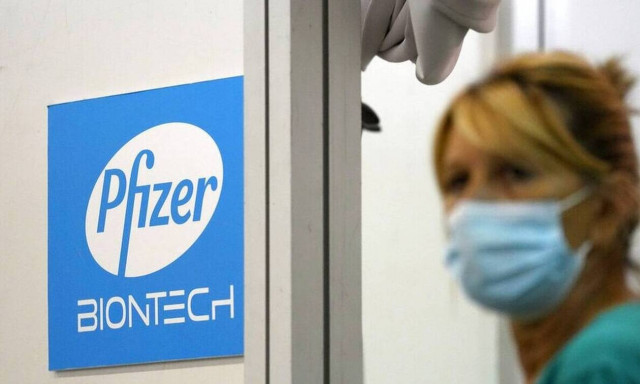 Κορονοϊός - Pfizer: Αποτελεσματική στο 95,6% μια αναμνηστική δόση του εμβολίου