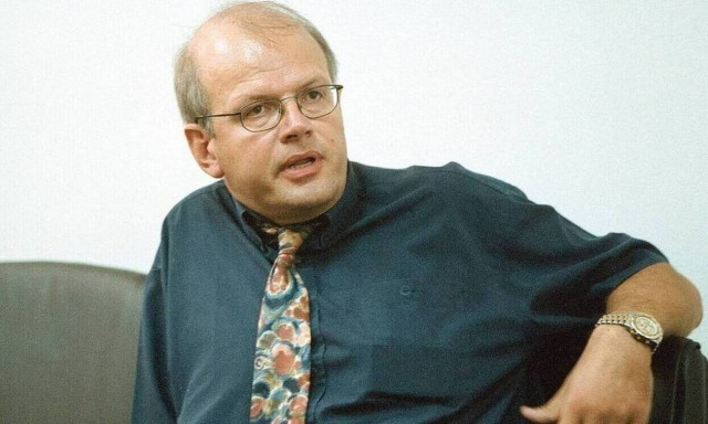 Οργή Τσελέντη για την εξαφάνιση των εικόνων από τα νοσοκομεία: Να βάλουμε κι ένα χαλάκι για προσευχή