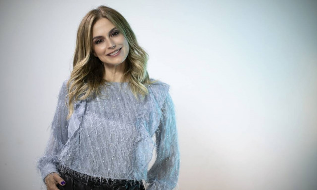 Ζωή Κρονάκη στο Newsbomb.gr: «Επιτυχία είναι να μιλάς αληθινά» και να απευθύνεσαι σε όλες τις ομάδες