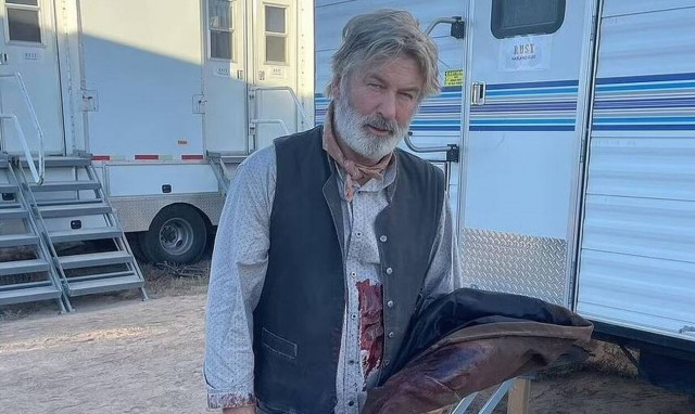 O Άλεκ Μπάλντουιν τραυμάτισε θανάσιμα μέλος του συνεργείου της νέας του ταινίας - Τα πρώτα στοιχεία