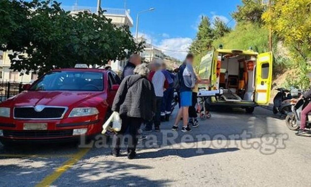Τροχαίο ατύχημα στη Λαμία: Αυτοκίνητο παρέσυρε και τραυμάτισε φοιτήτρια (vid)