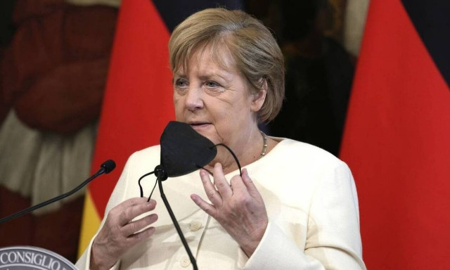 Η καγκελάριος Μέρκελ αποχαιρετά την Ευρώπη εκφράζοντας ανησυχίες για τα «άλυτα προβλήματα»