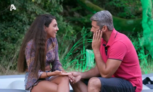 The Bachelor: Άναυδος ο Αλέξης Παππάς - Δεν πίστευε στα αυτιά του (video)