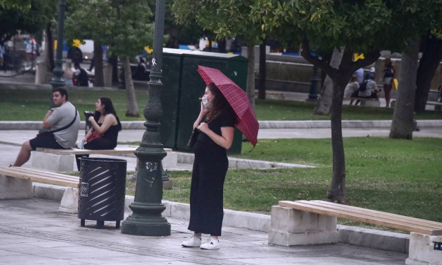 Καιρός: Νέα κακοκαιρία από το βράδυ της Κυριακής με βροχές και πτώση της θερμοκρασίας