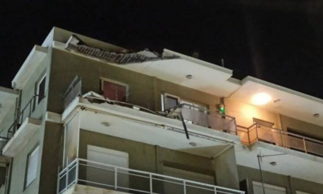 Ρέθυμνο: Έπεσε κι άλλο μπαλκόνι πολυκατοικίας!