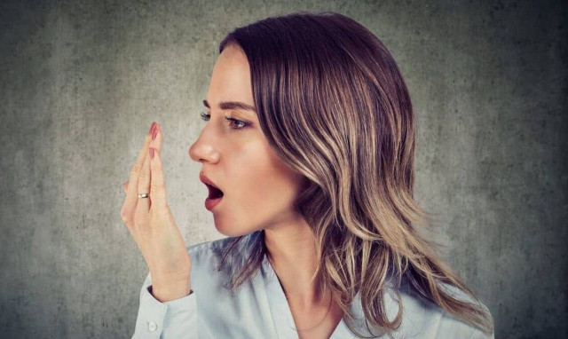 Πώς θα έχεις δροσερή αναπνοή ολόκληρη την ημέρα