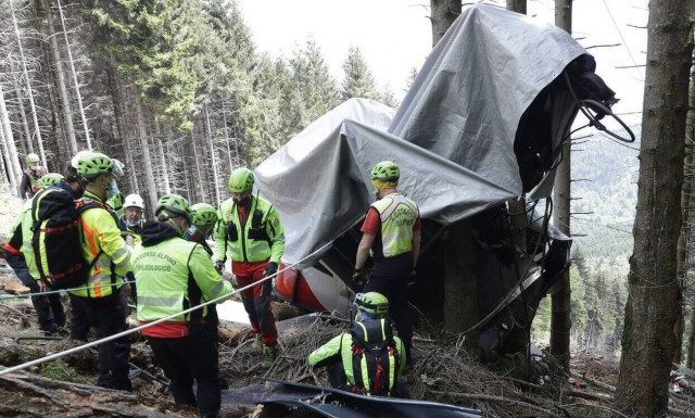 Ιταλία: Ο 6χρονος μοναδικός επιζών από το δυστύχημα με το τελεφερίκ απήχθη από τον παππού του
