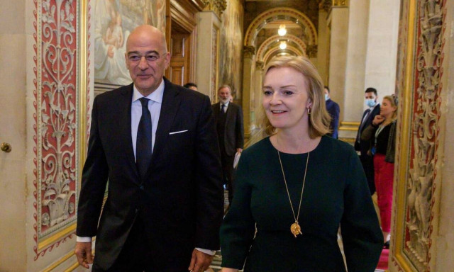 Συνάντηση Δένδια - Τρας στο Λονδίνο: Συνεργασία Ελλάδας - Βρετανίας και Κυπριακό στο επίκεντρο