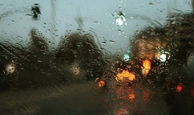 Καιρός: Βροχές και ισχυροί άνεμοι «χτυπούν» τη χώρα - Πού θα είναι εντονότερα τα φαινόμενα