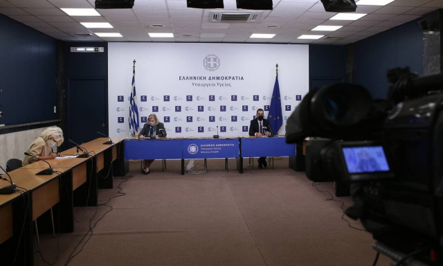 LIVE η ενημέρωση του υπουργείου Υγείας για την εμβολιαστική κάλυψη στην Ελλάδα