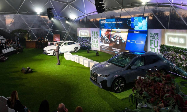 Οι νέες αμιγώς ηλεκτρικές BMW iX και BMW i4 παρουσιάστηκαν για πρώτη φορά στην Ελλάδα