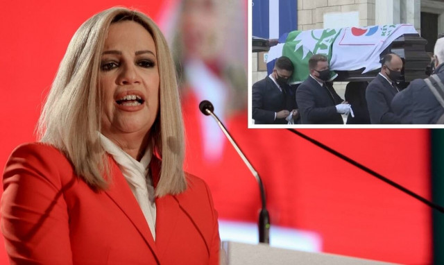 Φώφη Γεννηματά: Με τρεις σημαίες καλυμμένο το φέρετρο με τη σορό για το λαϊκό προσκύνημα
