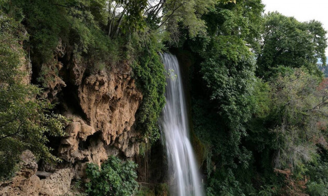 Συναγερμός στην Έδεσσα: Βρέθηκε πτώμα σε φρεάτιο στους καταρράκτες