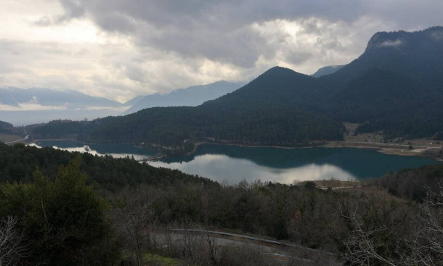 Καιρός: Με τοπικές βροχές και άνοδο της θερμοκρασίας η Τετάρτη - Η πρόγνωση για την 28η Οκτωβρίου