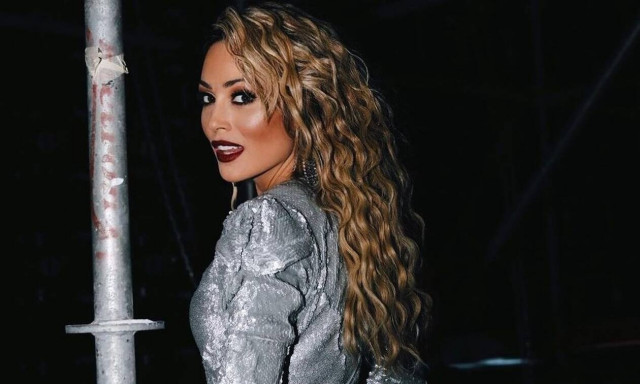 Ελένη Βουλγαράκη: Τελικά είναι μαζί με τον Τζέιμς Καφετζή; (video)