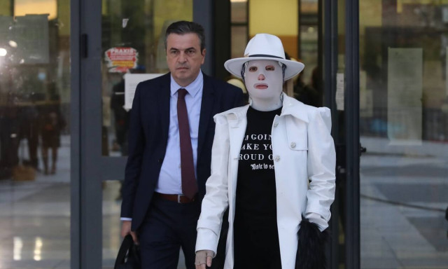 Επίθεση με βιτριόλι: Η δικαίωση της Ιωάννας και ο αγώνας που έχει μπροστά της