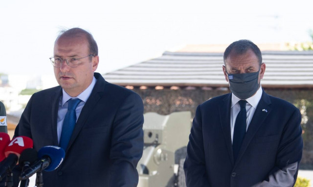 Κύπριος υπουργός Άμυνας: Θα υπερασπιστούμε αποφασιστικά τα εθνικά μας δίκαια απέναντι σε κάθε απειλή