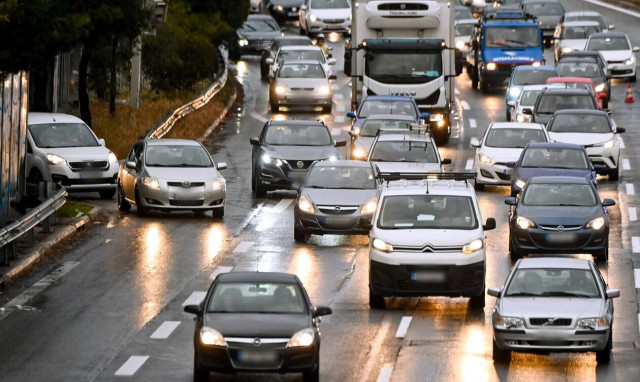 «Ραβασάκια» από την ΑΑΔΕ σε 75.000 ιδιοκτήτες ΙΧ που δεν πλήρωσαν τέλη κυκλοφορίας το 2016