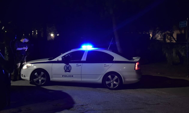 Τρόμος στο Βύρωνα για μαθήτριες: Επιδειξίας τους έδειχνε τα γεννητικά του όργανα