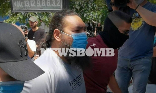 Επίθεση με βιτριόλι σε Μητροπολίτες: Για απόπειρα ανθρωποκτονίας κατηγορείται πλέον ο ιερέας-δράστης