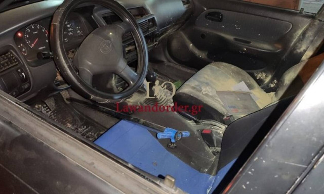 Επίθεση Ρομά κατά αστυνομικών στον Ασπρόπυργο - Έστειλαν αυτοκίνητο καταπάνω τους!