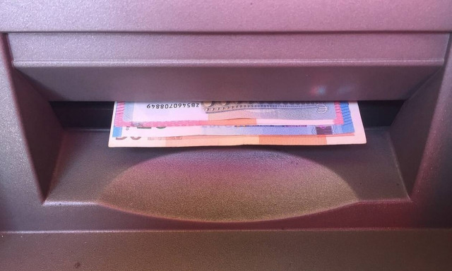 Αναδρομικά συνταξιούχων: Στην τελική ευθεία οι αποφάσεις - Ποιοι και πόσα θα πάρουν (vid)