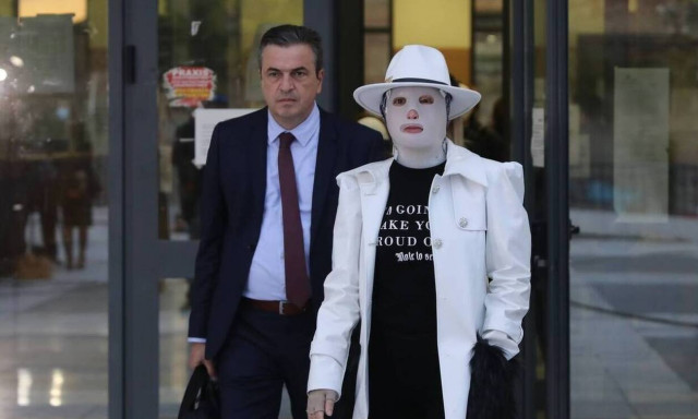 Επίθεση με βιτριόλι: Εξετάζεται το ενδεχόμενο να υπήρχε συνεργός