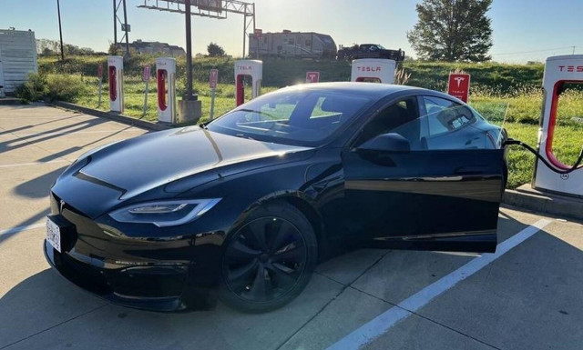 Ένα Tesla Model S πέτυχε ένα νέο «αμερικανικό» ρεκόρ