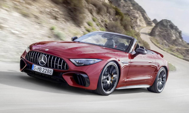 Aυτή είναι η νέα Mercedes-AMG SL με μαλακή οροφή και έως 585 ίππους