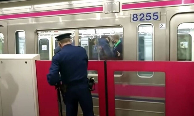 Φρίκη στην Ιαπωνία: Ο δράστης της επίθεσης στο τρένο «λυπάται που δεν σκότωσε κάποιον»