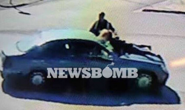 Μενίδι: «Ήθελαν να με πατήσουν και να με σκοτώσουν» - Συγκλονίζει η γυναίκα που σύρθηκε από ληστές