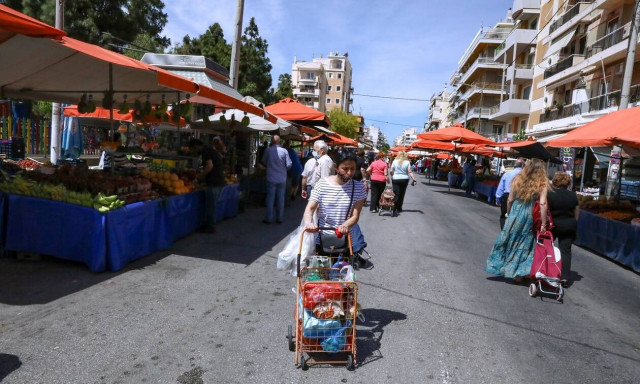 Βουλή: Στην ολομέλεια το νομοσχέδιο για το υπαίθριο εμπόριο
