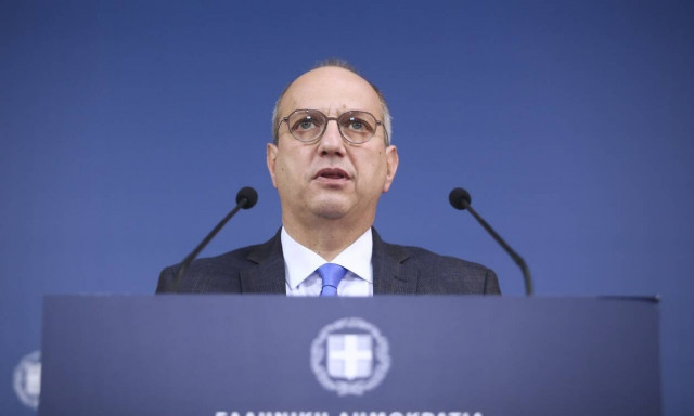 Οικονόμου στο Newsbomb: Κάνουμε ό,τι πρέπει για να στηρίξουμε τη δια ζώσης λειτουργία των σχολείων