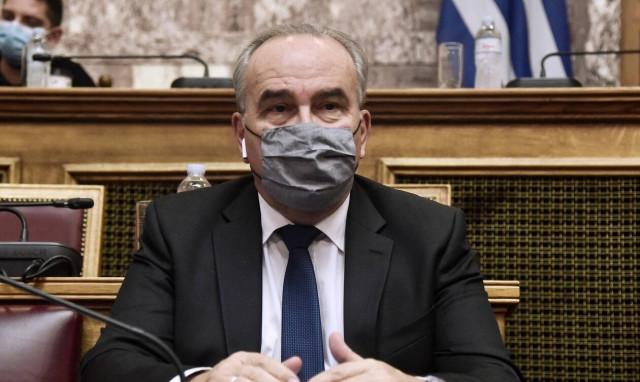 Παπαθανάσης: Εξασφαλίζουμε τη διαφάνεια στις λαϊκές αγορές, στον μέγιστο βαθμό