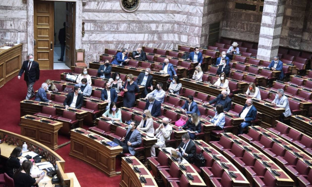 ΣΥΡΙΖΑ πανδημία επίθεση