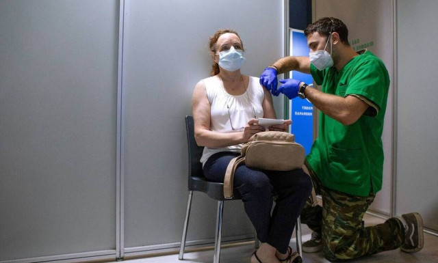 National Vaccination Committee convening to discuss Covid-19 booster for under-50s