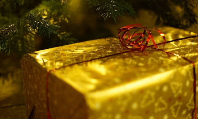 Δώρο Χριστουγέννων 2021: Πότε πληρώνεται στους εργαζόμενους - Δείτε πόσα χρήματα θα πάρετε