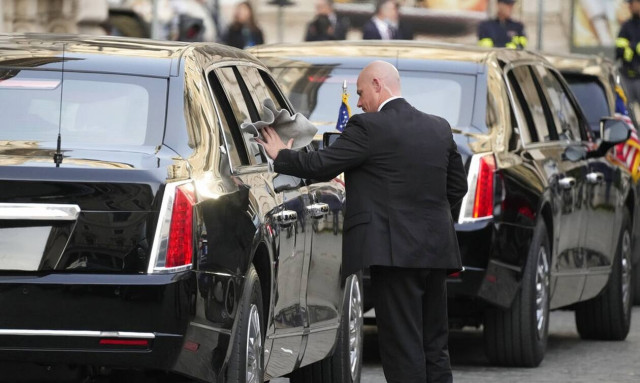 COP26: Το απρόοπτο κατά τη διέλευση της οχηματοπομπής του Τζο Μπάιντεν