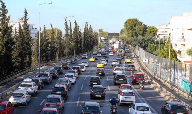 Κίνηση: Μεγάλο μποτιλιάρισμα στον Κηφισό - Πού παρατηρούνται καθυστερήσεις