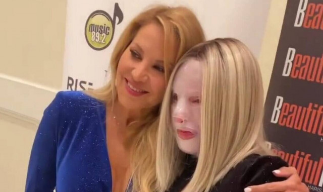 Ιωάννα Παλιοσπύρου: H πρώτη δημόσια εμφάνιση μετά τη δίκη και το σχόλιο της Αννίτας Ναθαναήλ (pics)