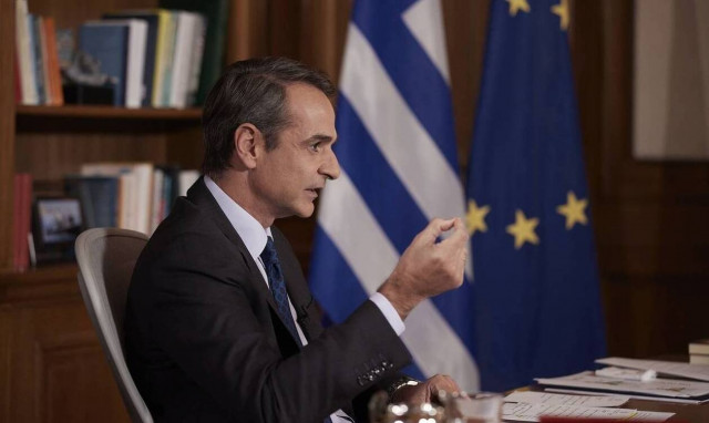 Mitsotakis: No more lockdowns, minimum wage to rise 2% by Jan. 1, 2022