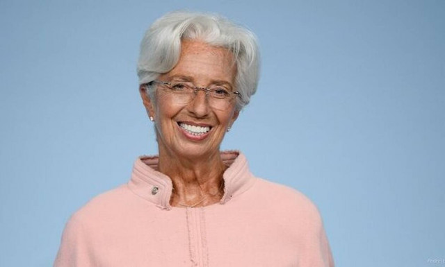 Λαγκάρντ: Απίθανο να αυξηθούν τα επιτόκια το 2022