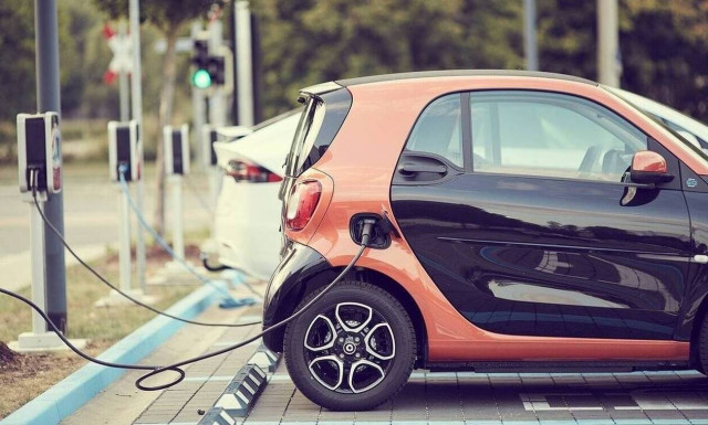 Πώς και πόσο επιχορηγούνται οι φορτιστές ηλεκτρικών αυτοκινήτων